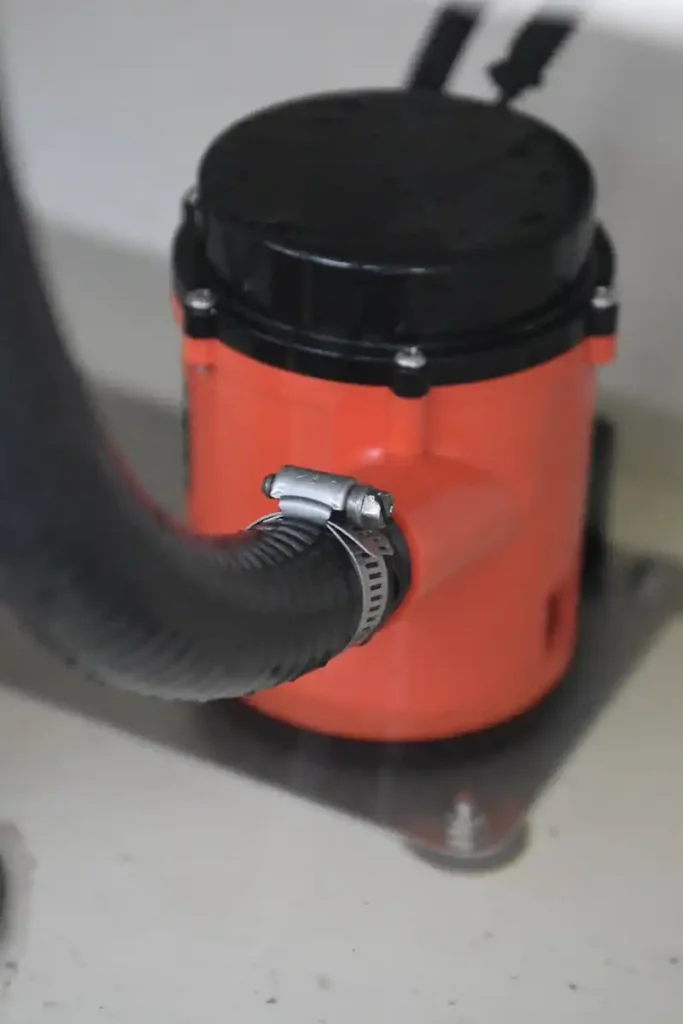 Winnipeg Yawl 23 Bigle Pump